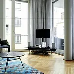 The Circus Aparthotel 4*