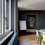 The Circus Aparthotel 4*