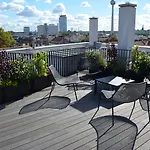 The Circus Aparthotel 4*