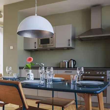 Ξενοδοχείο με διαμερίσματα The Circus