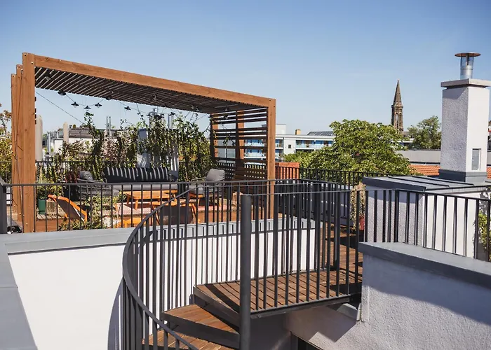 The Circus Aparthotel 4*